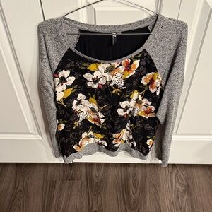 Kut from the Kloth Floral Long Sleeve Top - Gray and Black